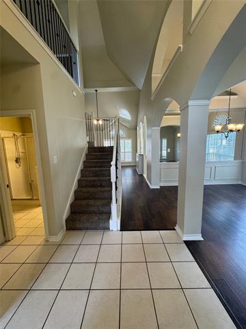 Building Photo - 3006 Upland Dr