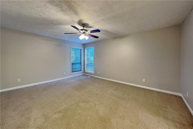 Building Photo - 95 Pine Ferry Dr NW