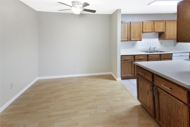 Building Photo - 17048 Sandalwood Creek Dr