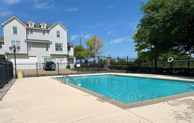 Building Photo - 155 Binnacle Ct