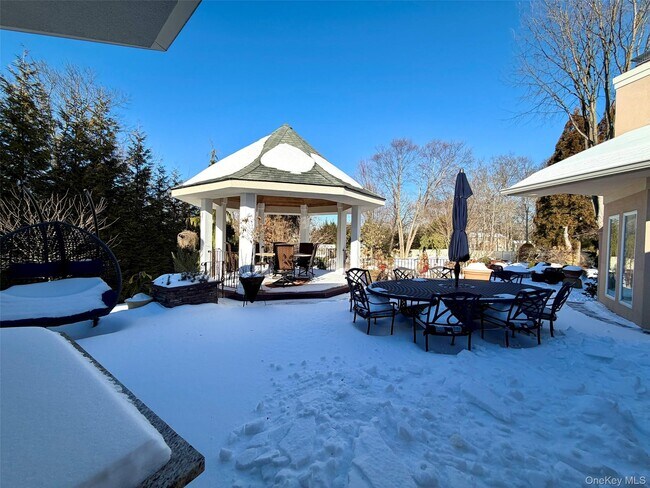 Building Photo - 5 Glen Hill Ct