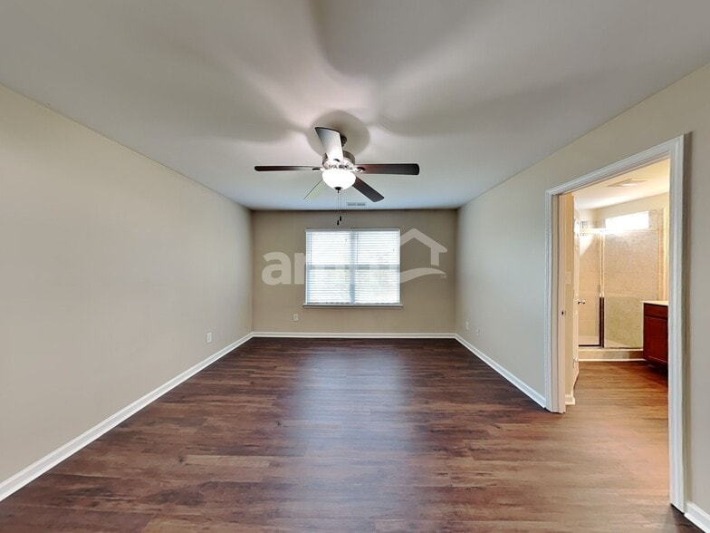 Building Photo - 392 Sweet Shrub Dr