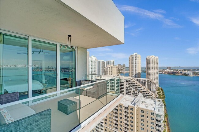 Building Photo - 800 Claughton Island Dr