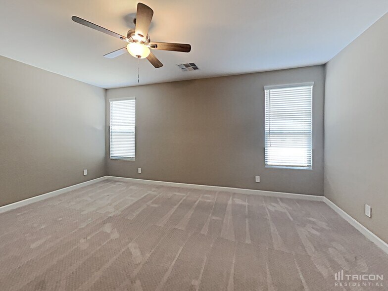 Building Photo - 44238 W Palo Ceniza Way
