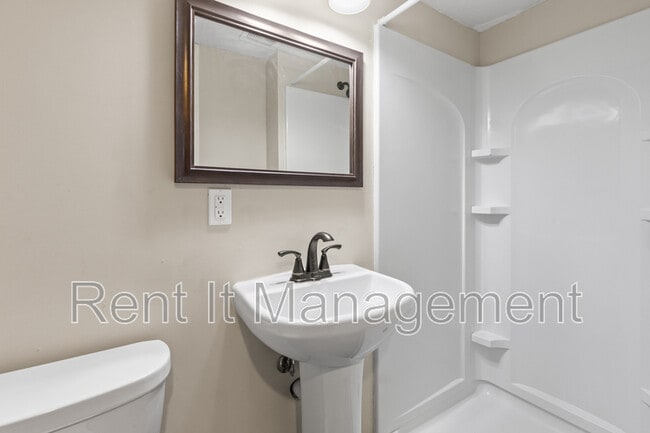 Building Photo - 3314 Franklin St