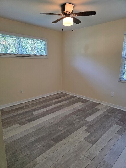 Building Photo - 2507 Dale Creek Dr NW