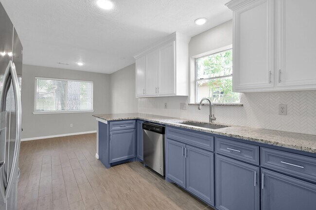 Building Photo - 28903 Atherstone St