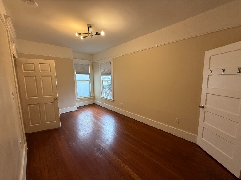 Building Photo - 2921 20th St