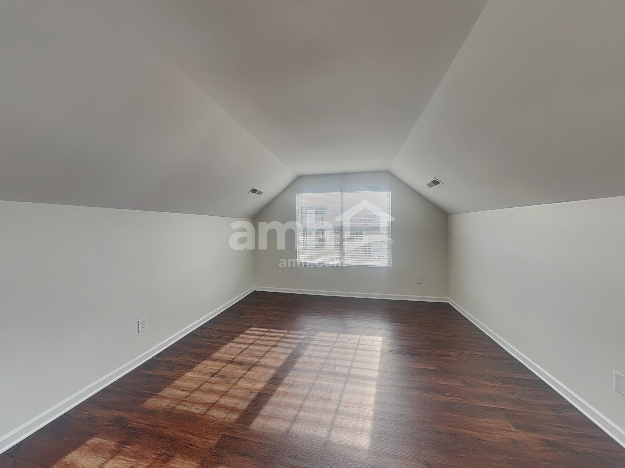 Building Photo - 1026 Skillbeck Rd