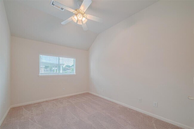 Building Photo - 11106 Fairway Dr