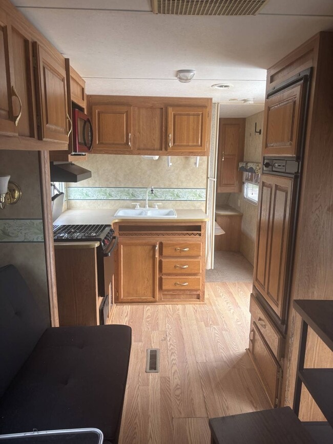 Building Photo - 2900 FL-17