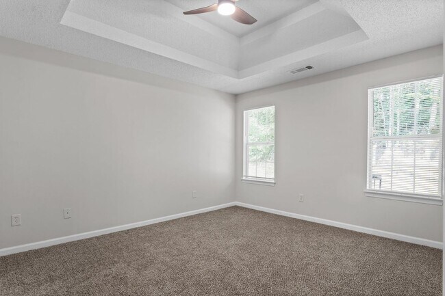 Building Photo - 2921 Ward Lake Way