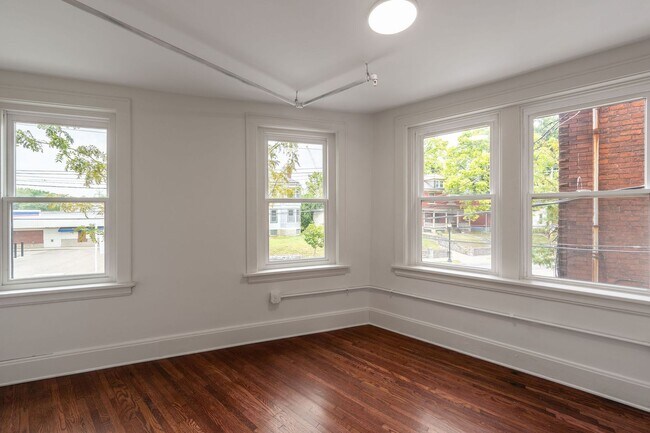 Building Photo - Coming Soon: 2BR Apartment – ETA 10/1/25