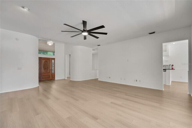 Building Photo - 18401 N 30th St