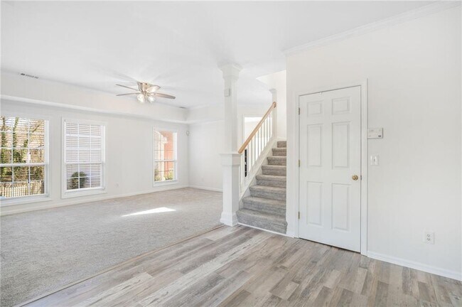 Building Photo - 812 Pinder Point Ct