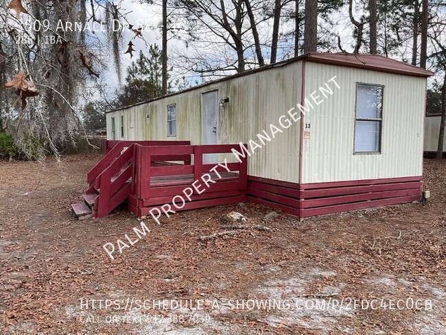 Primary Photo - 2 bedroom, 1 bathroom single home in the O...