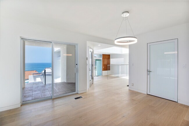 Building Photo - 21349 Rambla Vis