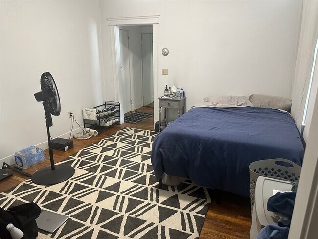 Building Photo - 9 Colborne Rd