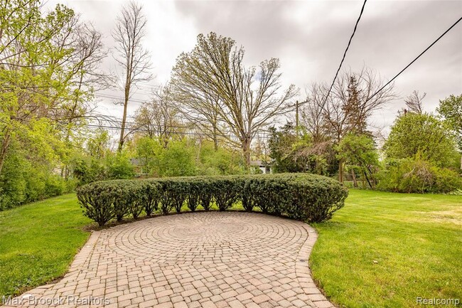 Building Photo - 16239 Madoline St