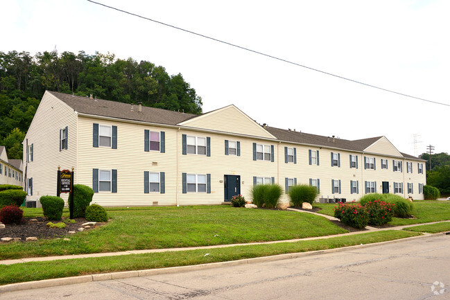 Ashwood Apartments - 1717 Casey Dr Cincinnati OH 45223 | Apartment Finder