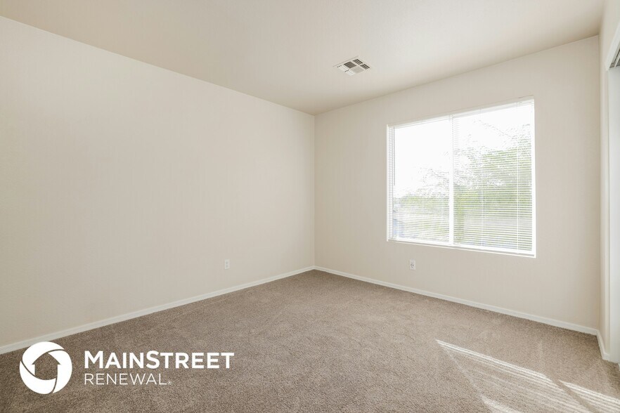 Building Photo - 3755 W Exton Ln