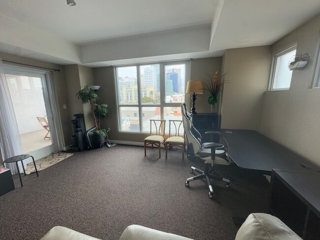 Building Photo - 1BD 1BA Condo in East Village