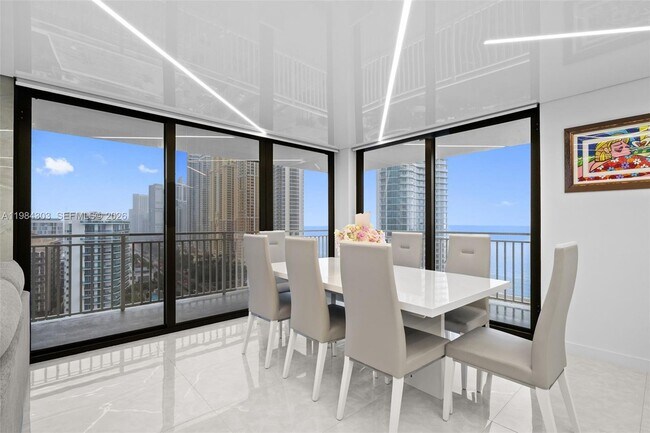 Building Photo - 210 174th St