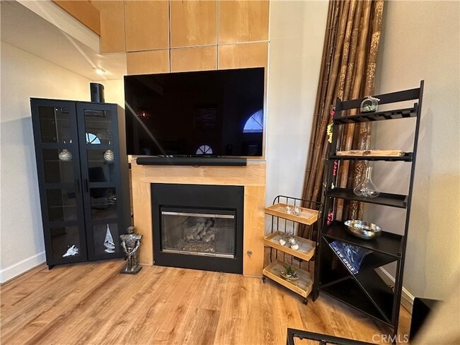 Building Photo - 2217 Vanderbilt Ln