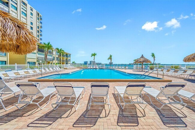 Building Photo - 6372 Palma Del Mar Blvd S