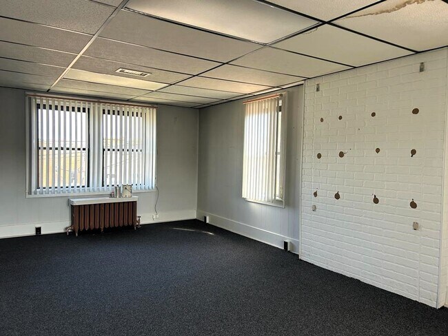 Building Photo - 304 Hickman St