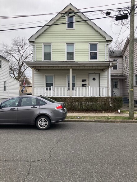 Building Photo - 9 1st St