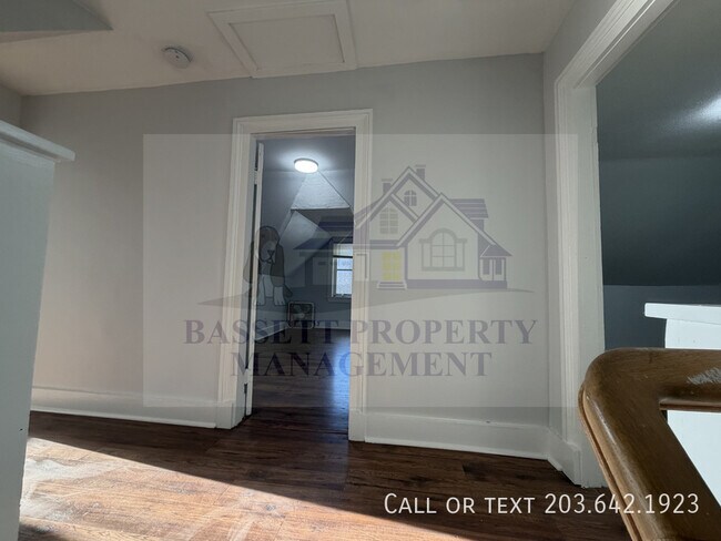 Building Photo - 538 2nd Ave