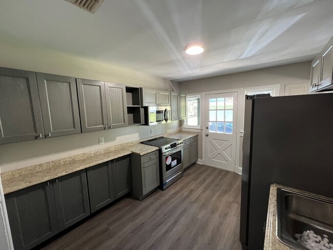 Building Photo - 316 Myrtle Dr