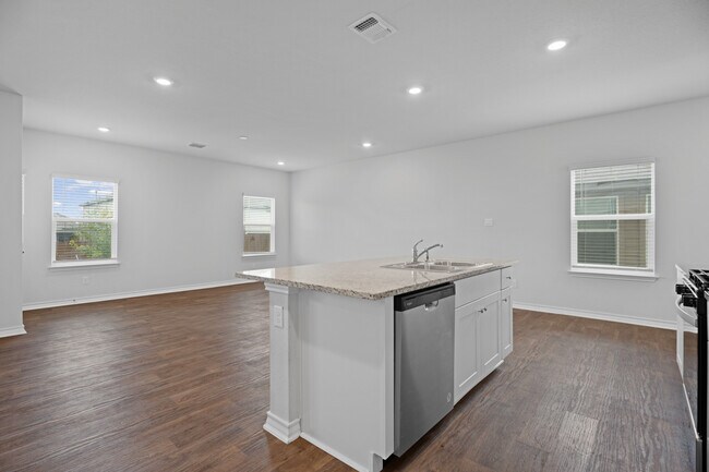 Building Photo - 4534 Bontebok Dr