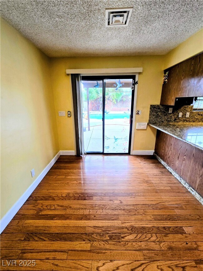 Building Photo - 3159 Tonyram Cir