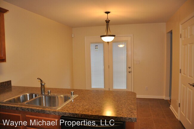 Building Photo - 4 br, 2 bath House - 721 Golfview Drive