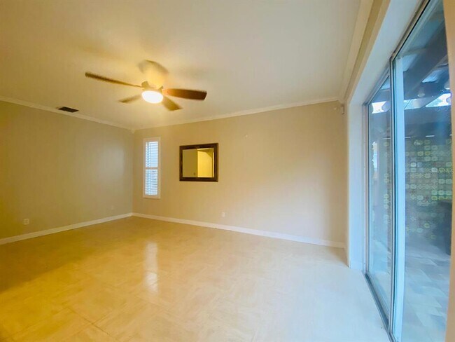 Building Photo - 3838 Regents Way