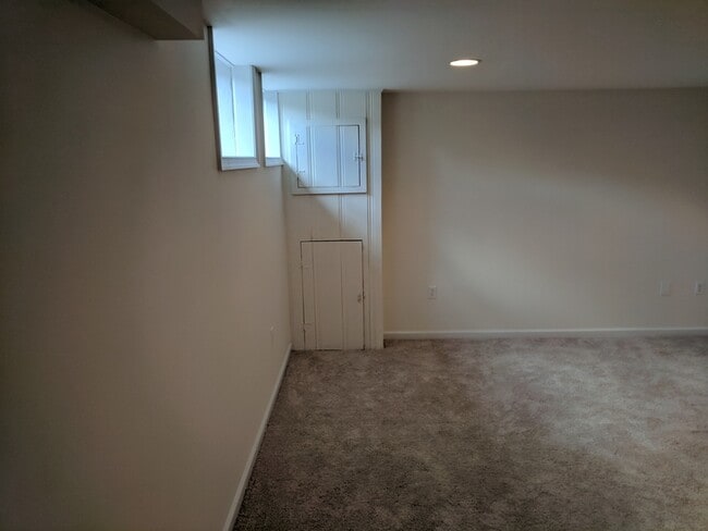 Building Photo - 1508 Langford Rd