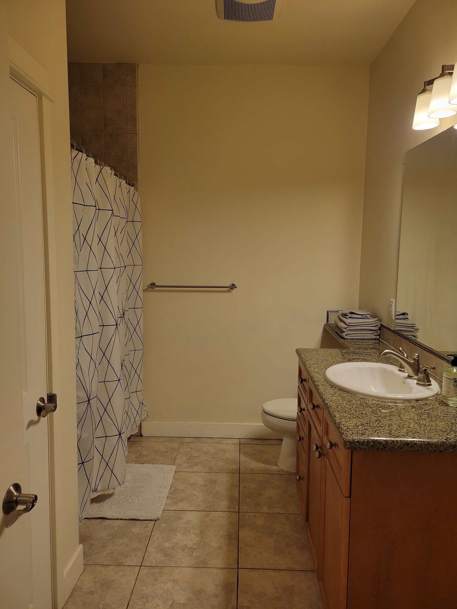 Building Photo - 400 Washington Ave