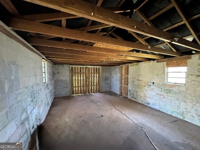 Building Photo - 244 Railroad Ave