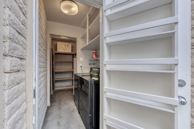 Building Photo - 7145 E McDonald Dr