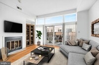 Building Photo - 2018 South St