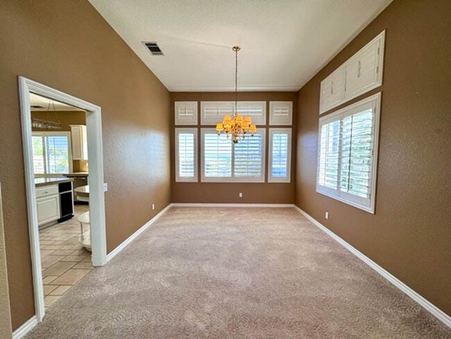 Building Photo - COMING SOON! Large Murrieta home available for LEASE!