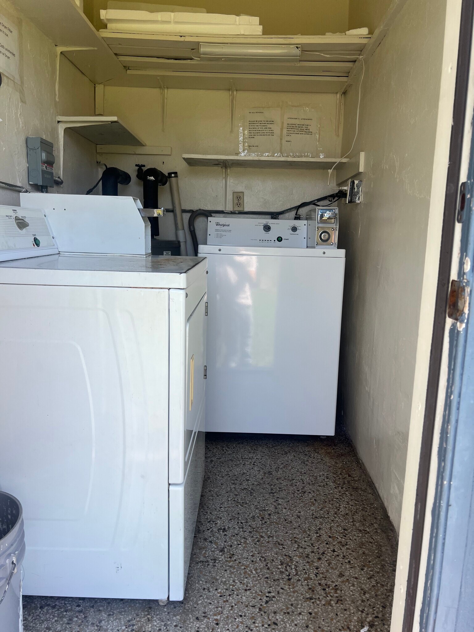 Building Photo - 525 NE 150th St