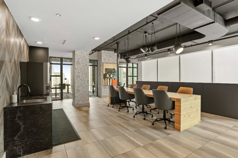 Building Photo - 455 N Cityfront Plaza Dr