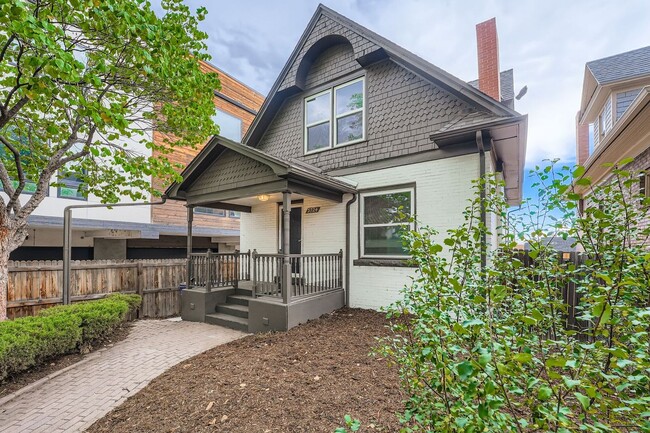 Building Photo - Stylish Home in the Heart of Highland with Detached Garage & Mother-in-Law Suite
