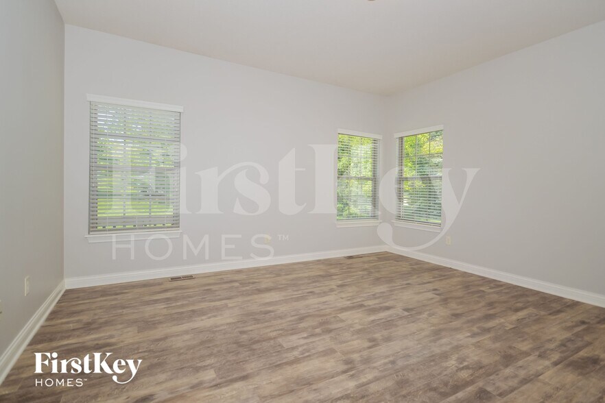 Building Photo - 4405 Nottinghill Dr