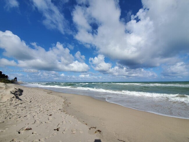 Building Photo - 302 Balboa St