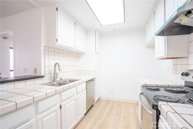 Building Photo - 222 S Central Ave