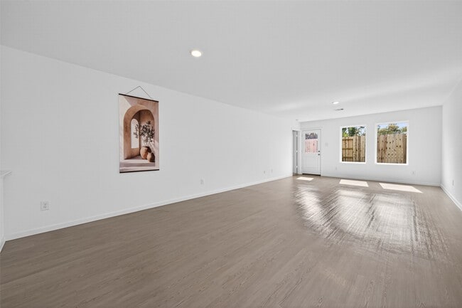 Building Photo - 6274 Alder Crk Dr